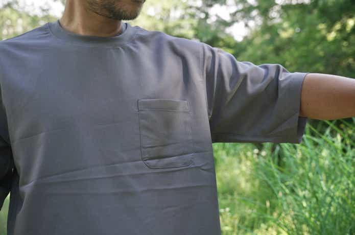 無印良品　風を通すTシャツ