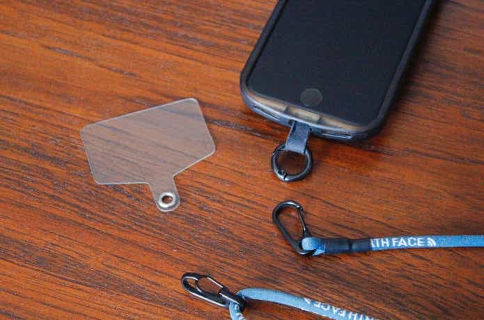 スマホカバーとコネクター