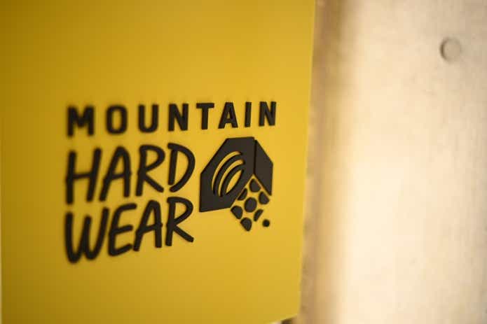 マウンテンハードウェア　原宿　MOUNTAIN HARDWEAR HARAJUKU