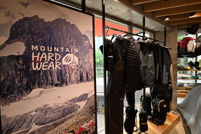 マウンテンハードウェア　原宿　MOUNTAIN HARDWEAR HARAJUKU