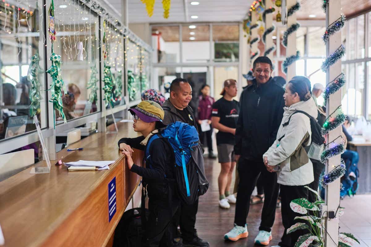 マレーシアのボルネオ島への親子キャンプ旅