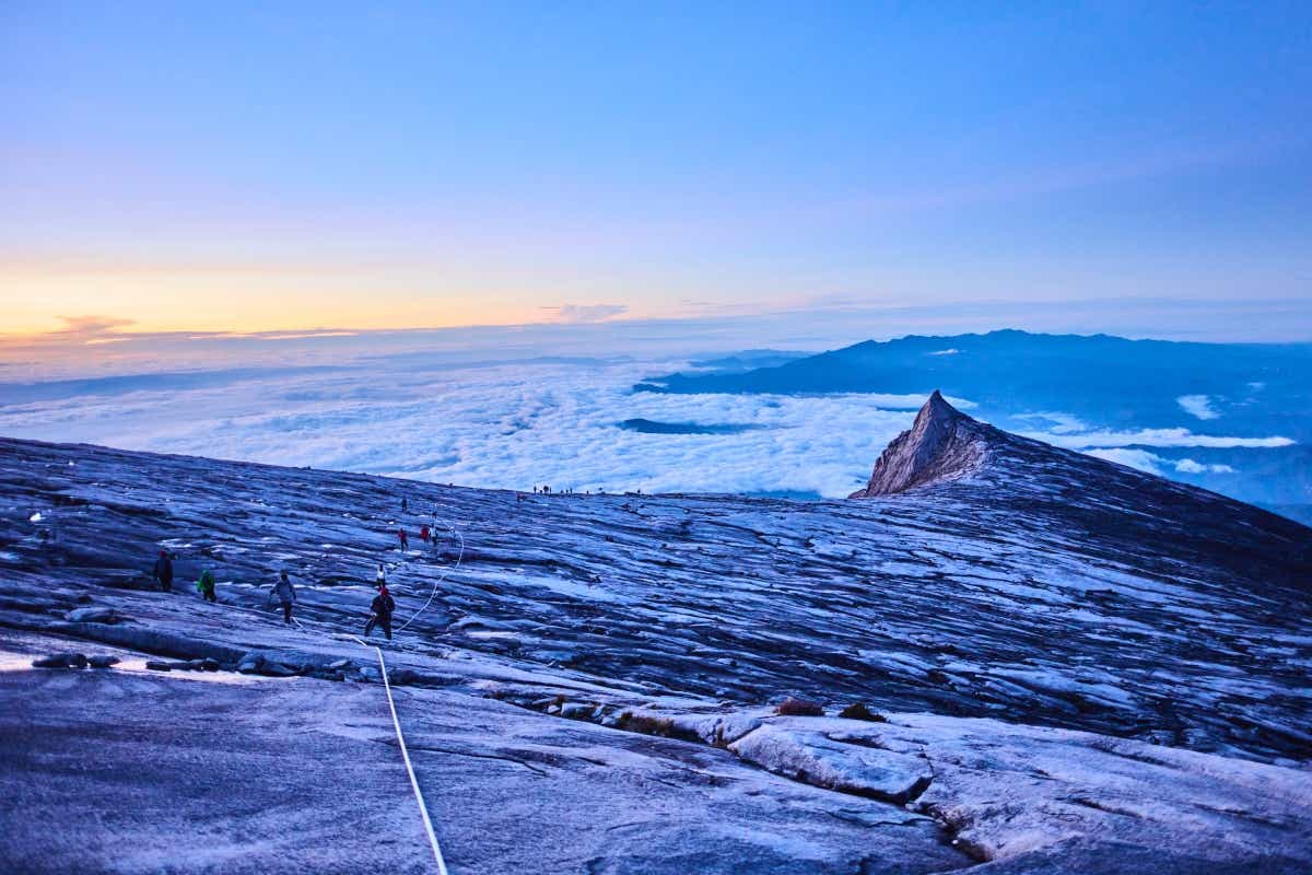 マレーシアのボルネオ島への親子キャンプ旅