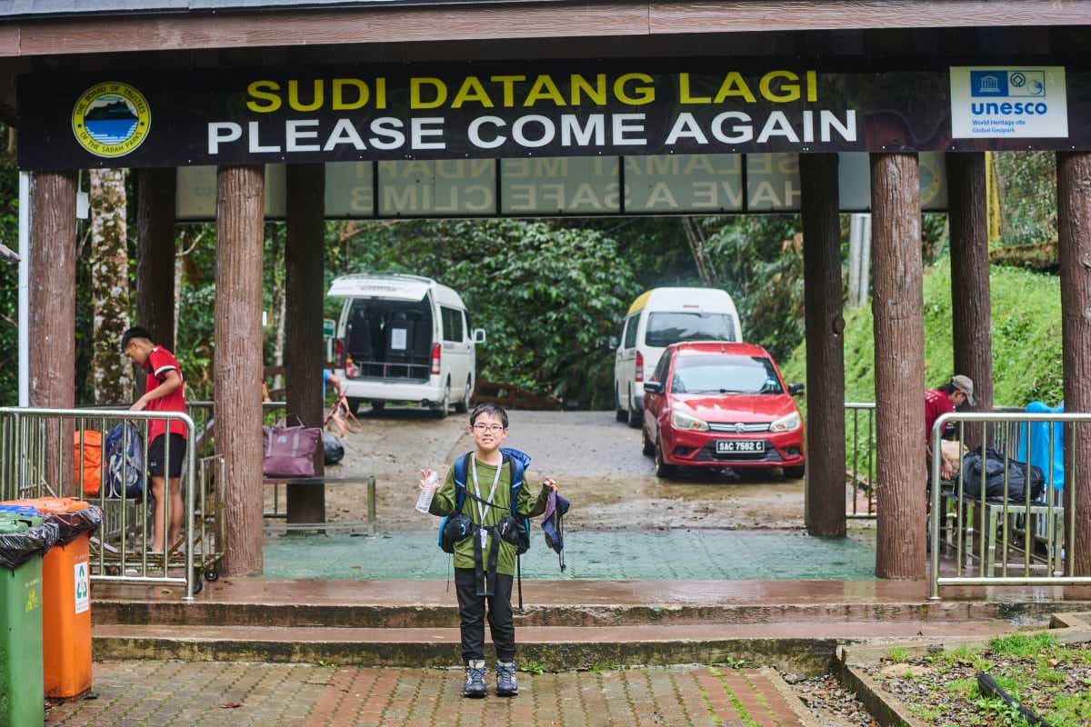 マレーシアのボルネオ島への親子キャンプ旅