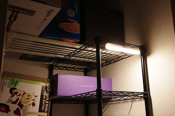 物置にセットしたセンサーライト