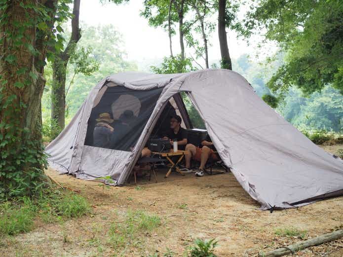 M.W.MのREADY Tent-Airvanに大人4人が入る