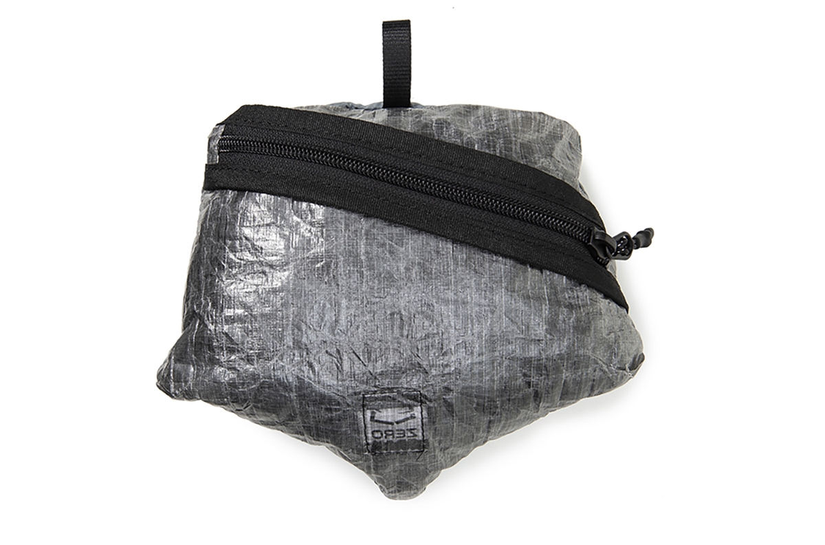 「え、これリュック？」155gってもはや“空気”じゃん……ZEROGRAMからすごい新作出るぞ