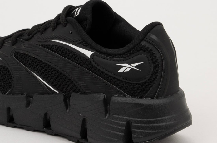 リーボック ジグ ヒプノティカ