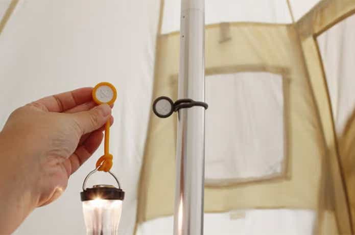 八幡化成「ボタンスリング」