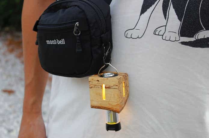 ループにカラビナをつけてゴールゼロを吊り下げている