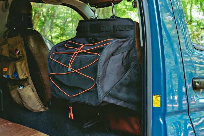 CAMP HACKオリジナルの「マルチシューズラック」