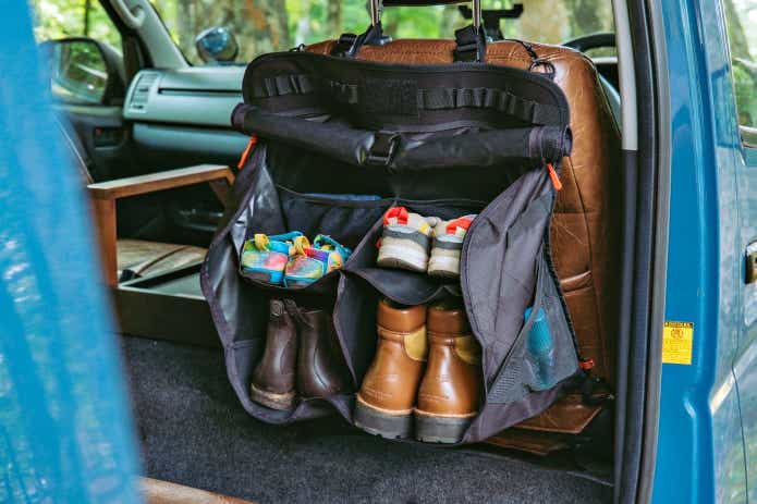 CAMP HACKオリジナルの「マルチシューズラック」