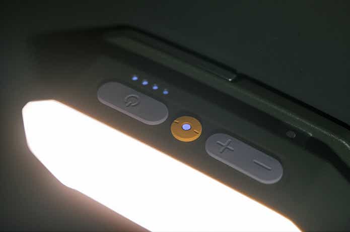 点灯したBougeRVのAL01