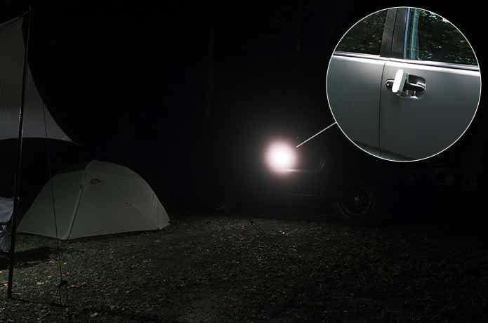 BougeRV AL01で照らす車横