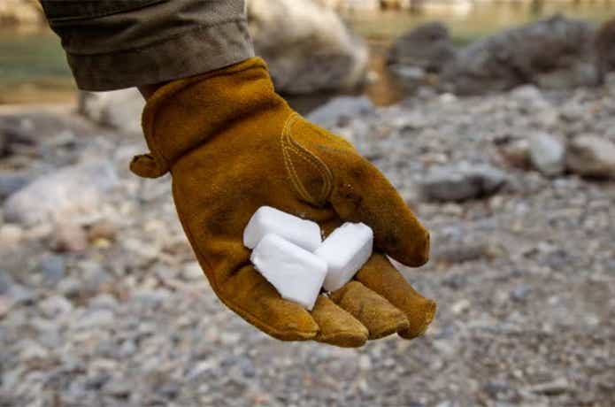 ロゴス「防水ファイヤーライター」