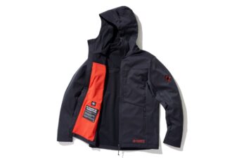 「黒×赤の最高タッグ」“マムート名作”が25周年で復刻。機能もデザインもハイレベル！