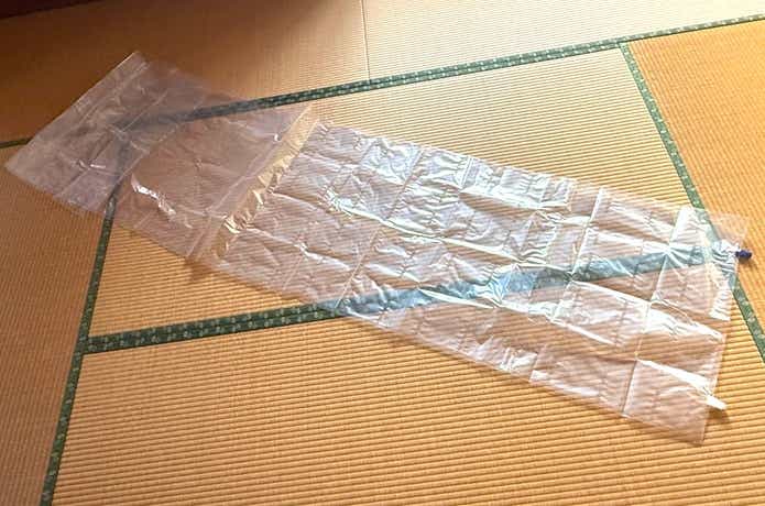 ダイソー「防災備蓄用エアーマット」