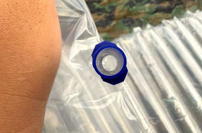 ダイソー「防災備蓄用エアーマット」