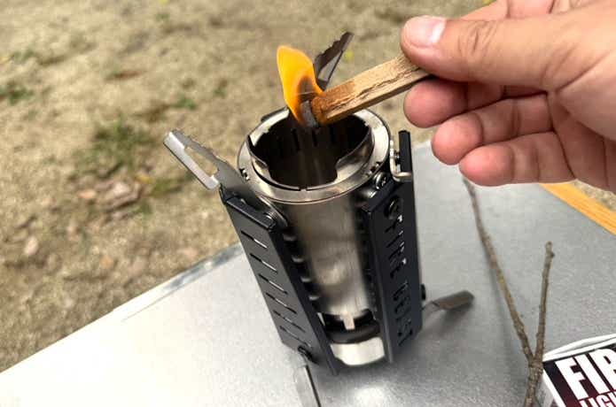 Emu-One「ロケットストーブ Fire Beast2」