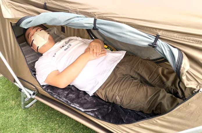 ダイソー「防災備蓄用エアーマット」