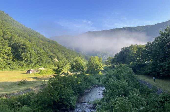 銀山平キャンプ場を流れる川