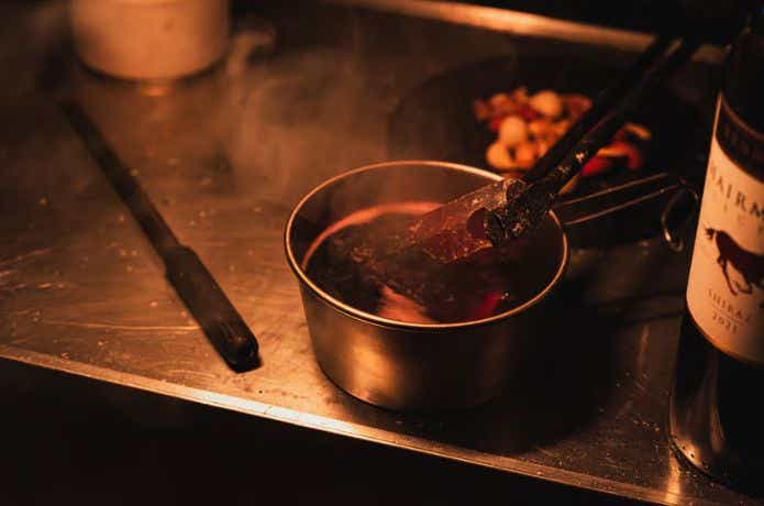 tougu「joule」をシェラカップに入れる