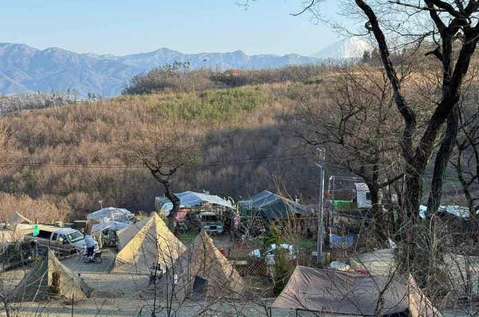 パインウッドオートキャンプ場のサイト