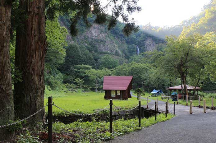 不動滝キャンプ場のキャンプサイト