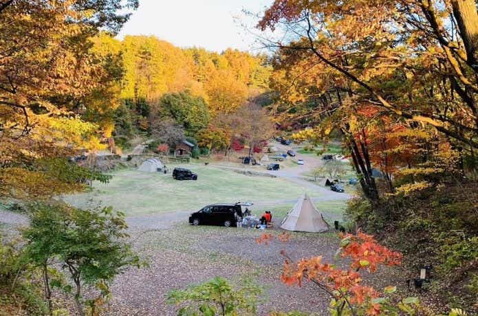 【紅葉キャンプで秋満喫】関東周辺の紅葉がきれいなおすすめキャンプ場18選