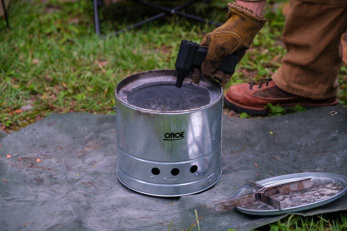 ブロワー疾風で炭起こし