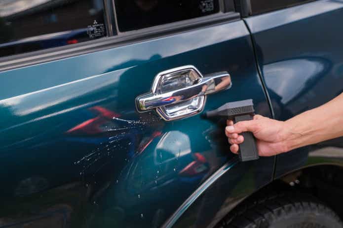 ブロワー疾風で洗車の仕上げ