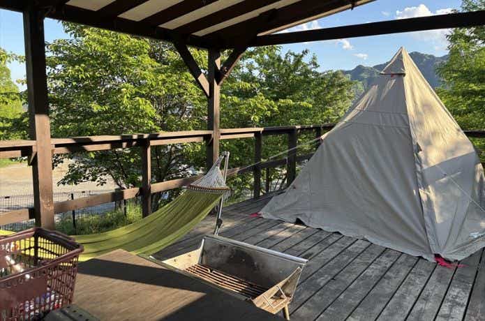 PICAさがみ湖の屋根付きサイト