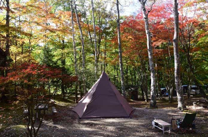 笛吹小屋キャンプ場で紅葉キャンプ