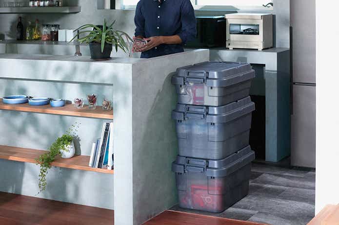 クリアブラックのトランクカーゴ