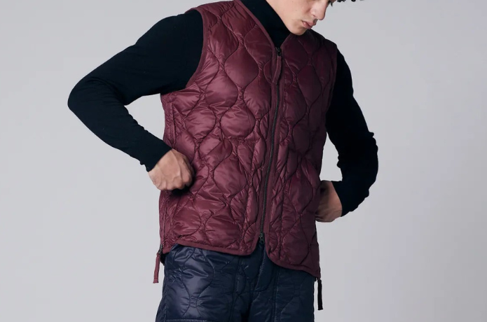 タイオン ミリタリー VネックWジップ ダウンベスト-ソフトシェル