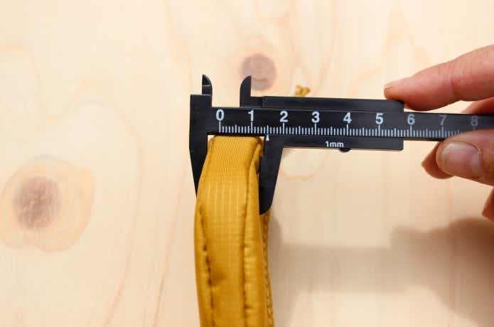 コインパースのマチは1.5cm