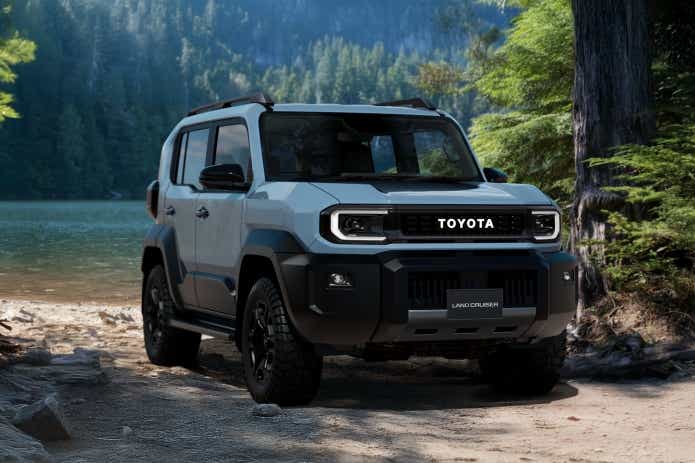 TOYOTA トヨタ ランドクルーザー“FJ”