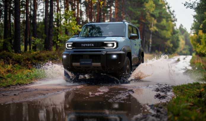 TOYOTA トヨタ ランドクルーザー“FJ”