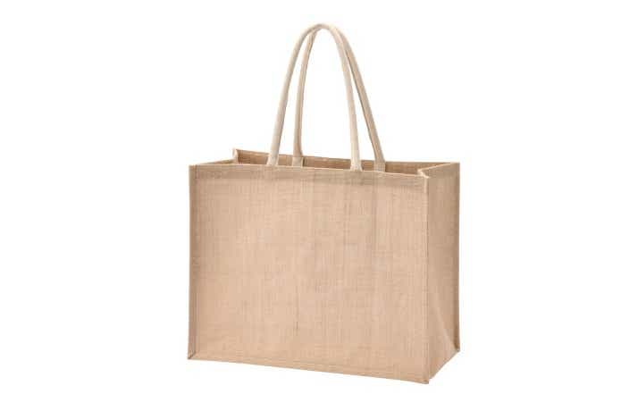 普段使いしやすいシンプルデザイン