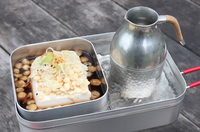 テンマクデザイン「メスポット ラージ&メストレー ラージ」で豆腐を温める