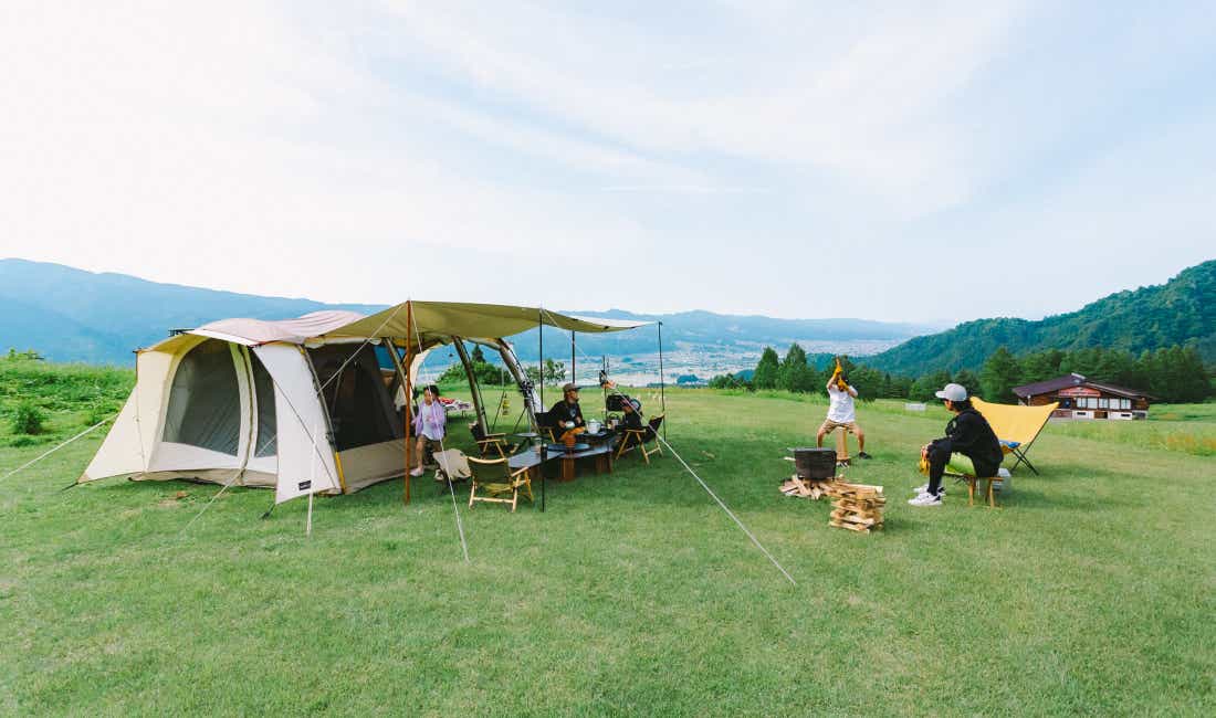 開放感抜群のキャンプ場。温泉で疲れも癒せる