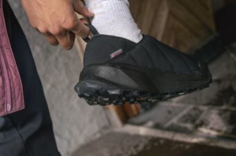 もう靴ひも要らず！？キャンプも街歩きも“脱ぎ履きラク”な快適スリッポン9選