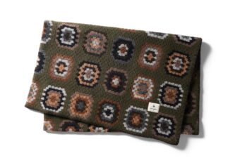 【スノピ新境地】いい意味で“らしくない柄モノ”が登場。キャンプ～アウドドアライフまで使える