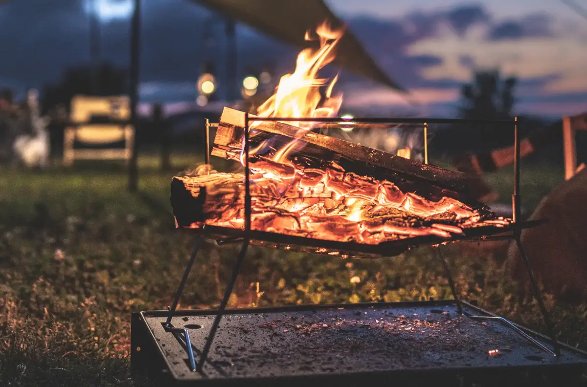 【1万円以下多め】コスパ最強の焚き火台おすすめ14選|ダイソー&ホームセンターにも大注目!