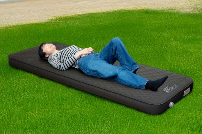 FIELDOOR(フィールドア) USB充電式電動ポンプ内蔵 インフレータブルキャンプマット