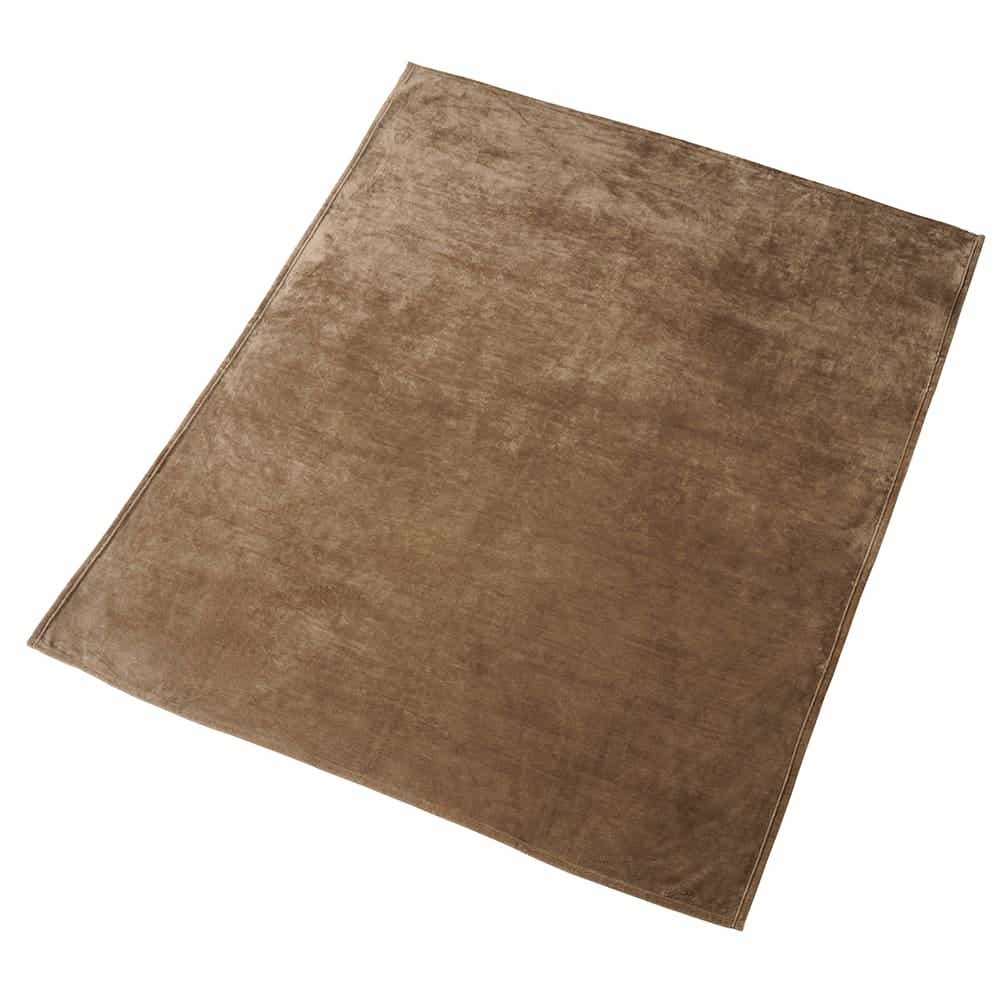 軽くて暖かいフランネル×中わたの組み合わせで、さっと使えてケアも簡単なブランケット