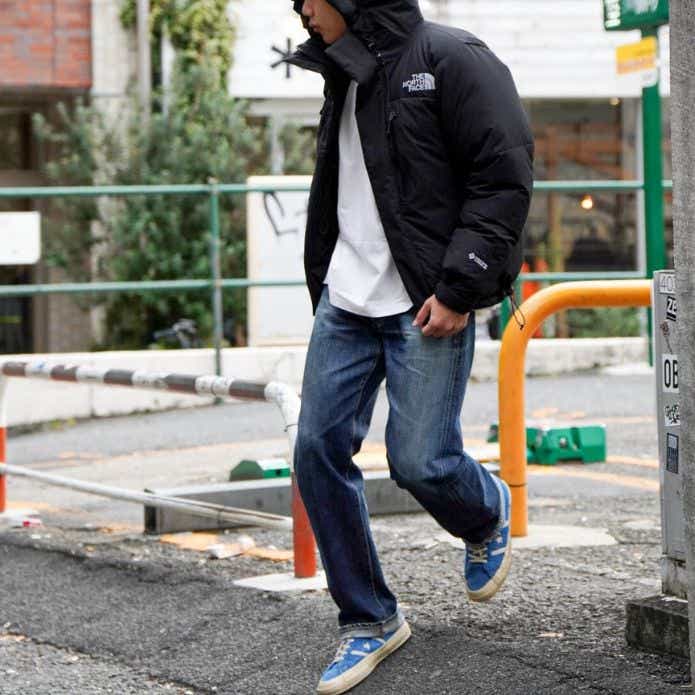 バルトロライトジャケット×デニムでつくる王道ストリート防寒コーデ