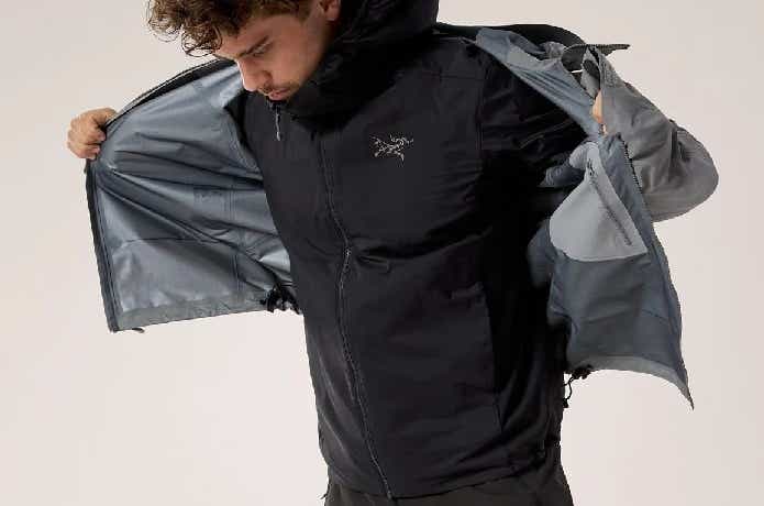 アークテリクス アトム フーディ