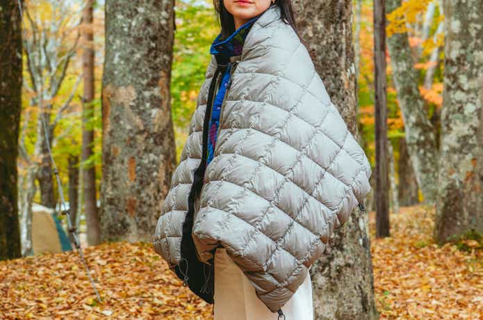 TAION×CAMP HACKのダウンブランケット