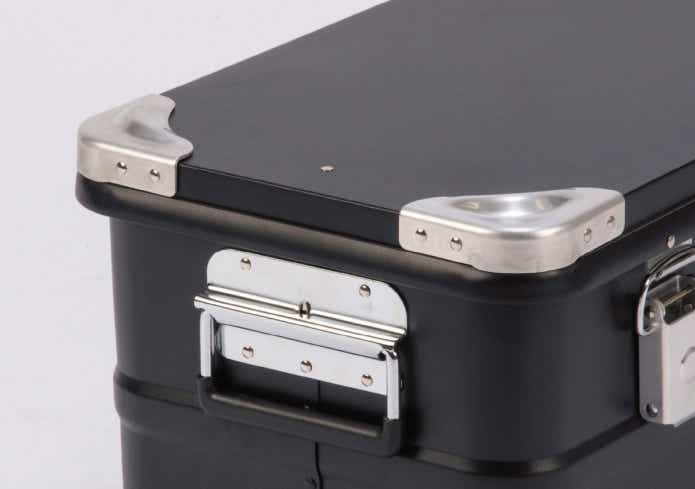 ブラック アルミコンテナボックス 30L