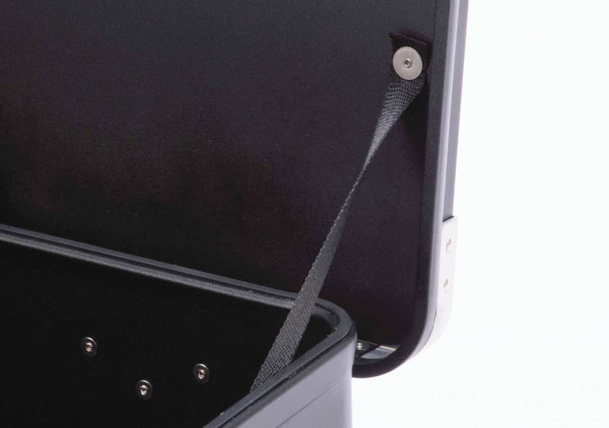 ブラック アルミコンテナボックス 30L